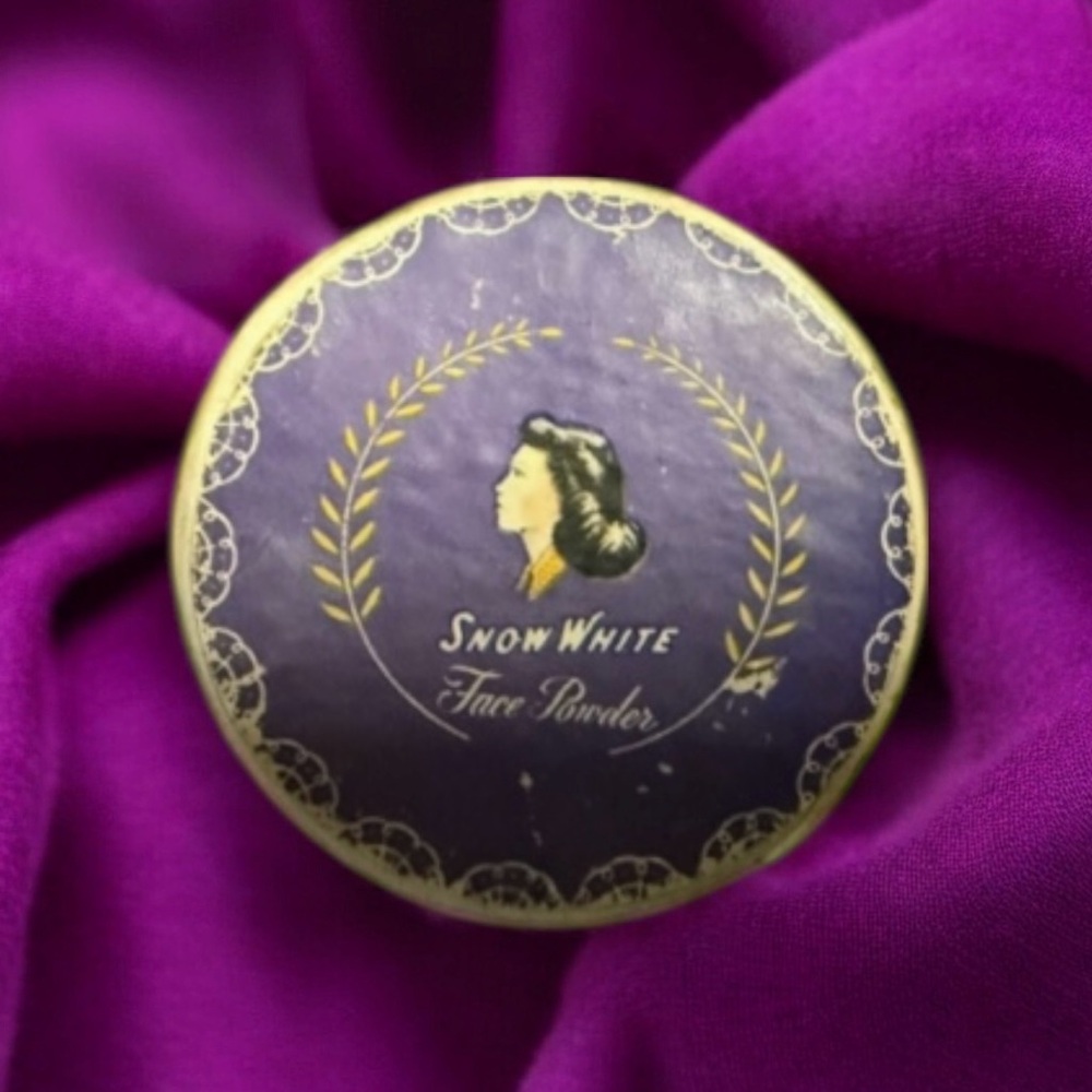 Vintage ~ 1940s ~ New ~ Snow White ~ Face Powder ~ Unopened ~ Topaz Tan